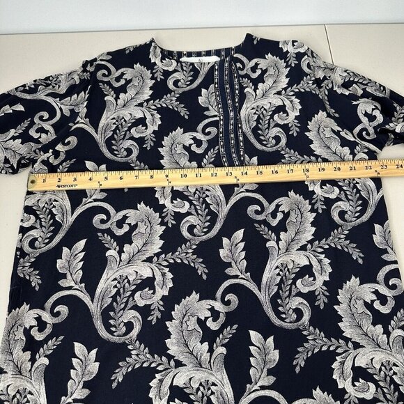 Suttles and Seawinds Tunic Top Size M L Floral Blue Art to wear Slit Side - Picture 10 of 13